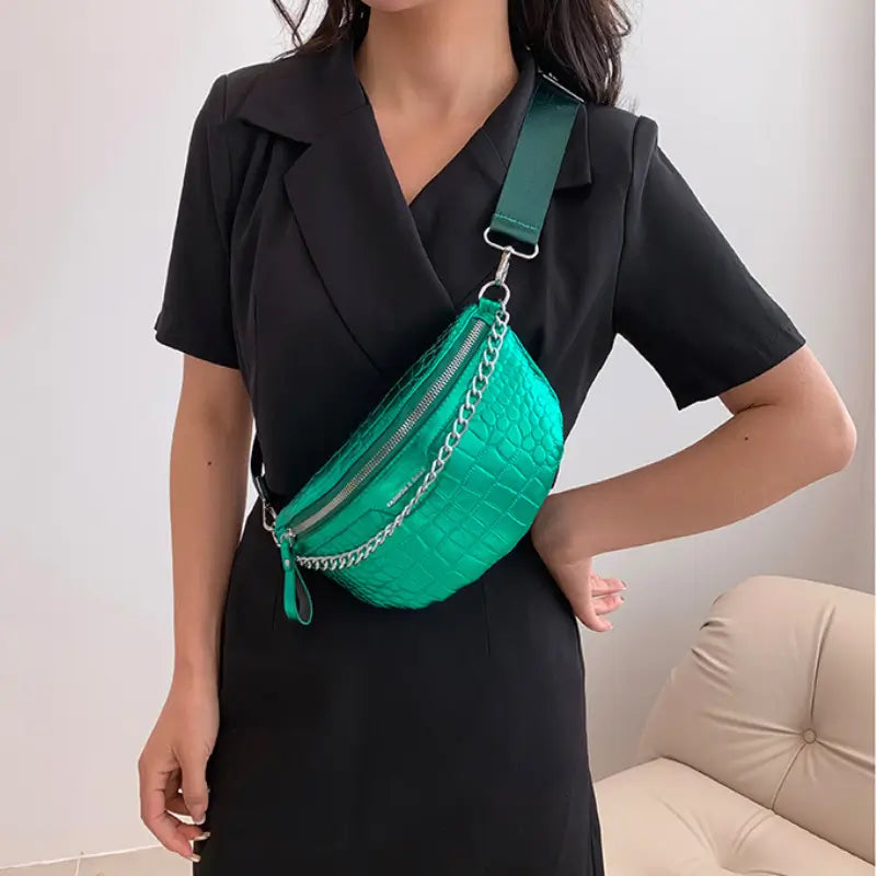 Sac banane à bandoulière de luxe en cuir métallisé vert pour femme - sac-banane-boutique