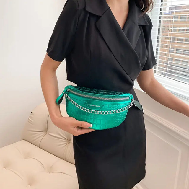 Sac banane à bandoulière de luxe en cuir métallisé vert pour femme - sac-banane-boutique