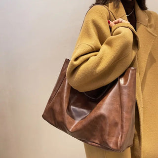 Grand sac à main tendance en cuir marron pour les cours pour femme