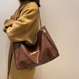 Grand sac à main tendance en cuir marron pour les cours pour femme