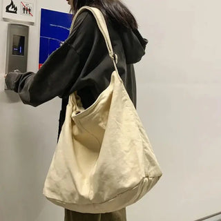 Grand sac banane XXL blanc à bandoulière et en toile pour femme