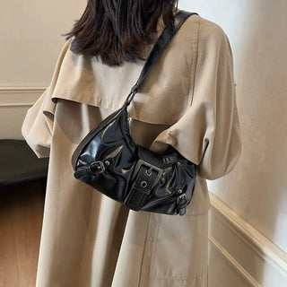 Sac à main noir demi-lune à bandoulière et en cuir pour femme